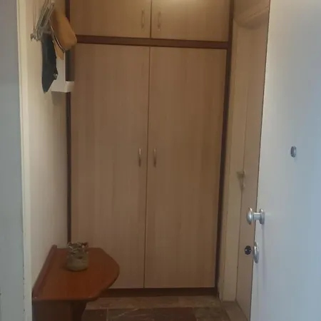 Kosta'S Apartment Nea Iraklia Exterior photo